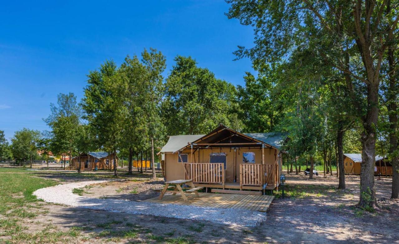 Agriturismo Tenuta Regina - Glamping luxury lodges Palazzolo dello Stella Exterior foto