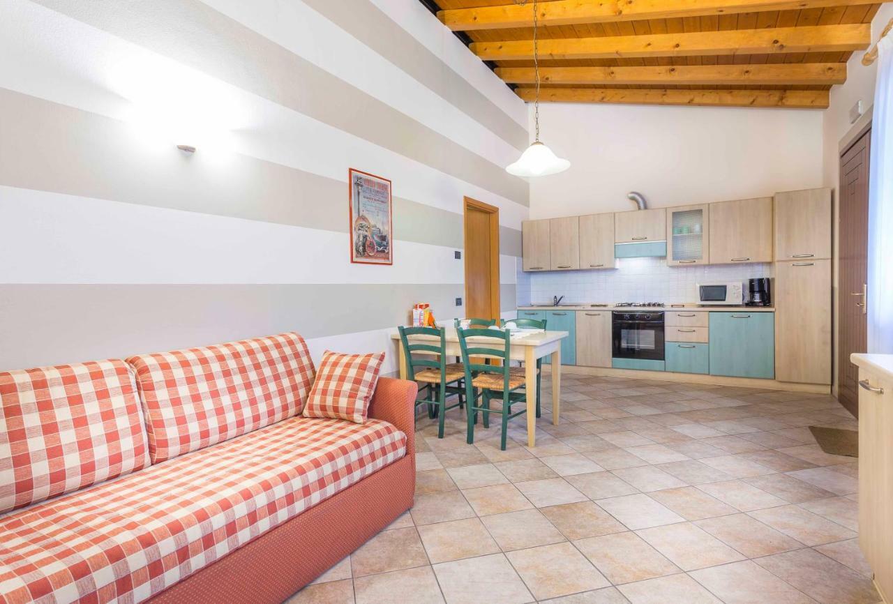 Agriturismo Tenuta Regina - Glamping luxury lodges Palazzolo dello Stella Exterior foto