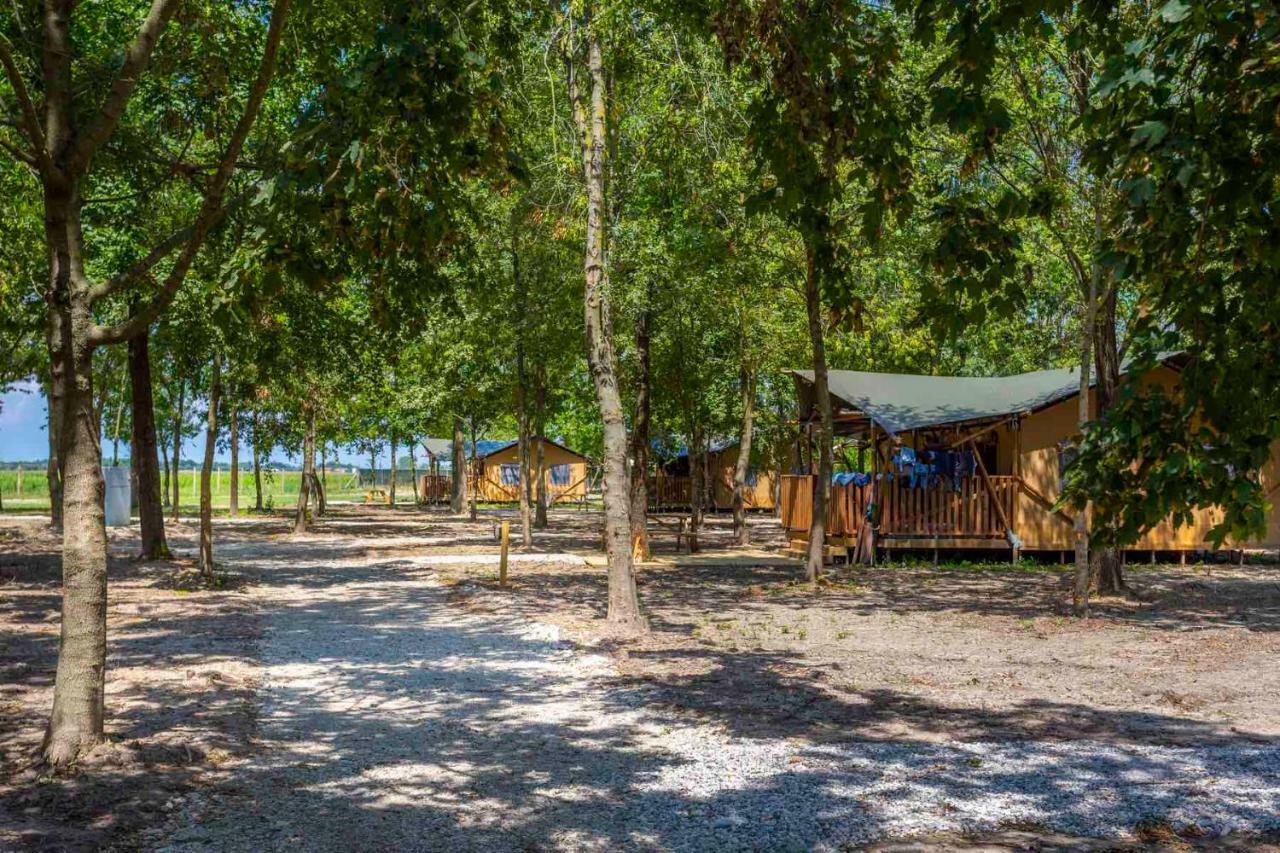 Agriturismo Tenuta Regina - Glamping luxury lodges Palazzolo dello Stella Exterior foto